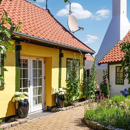 2 Bedroom Amazing In Casa vacanze *
