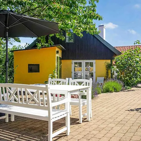 Casa vacanze 2 Bedroom Amazing In *